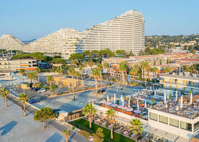 Mercure Villeneuve Loubet Plage